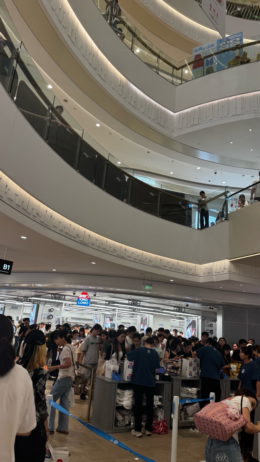 金粒门深圳首店